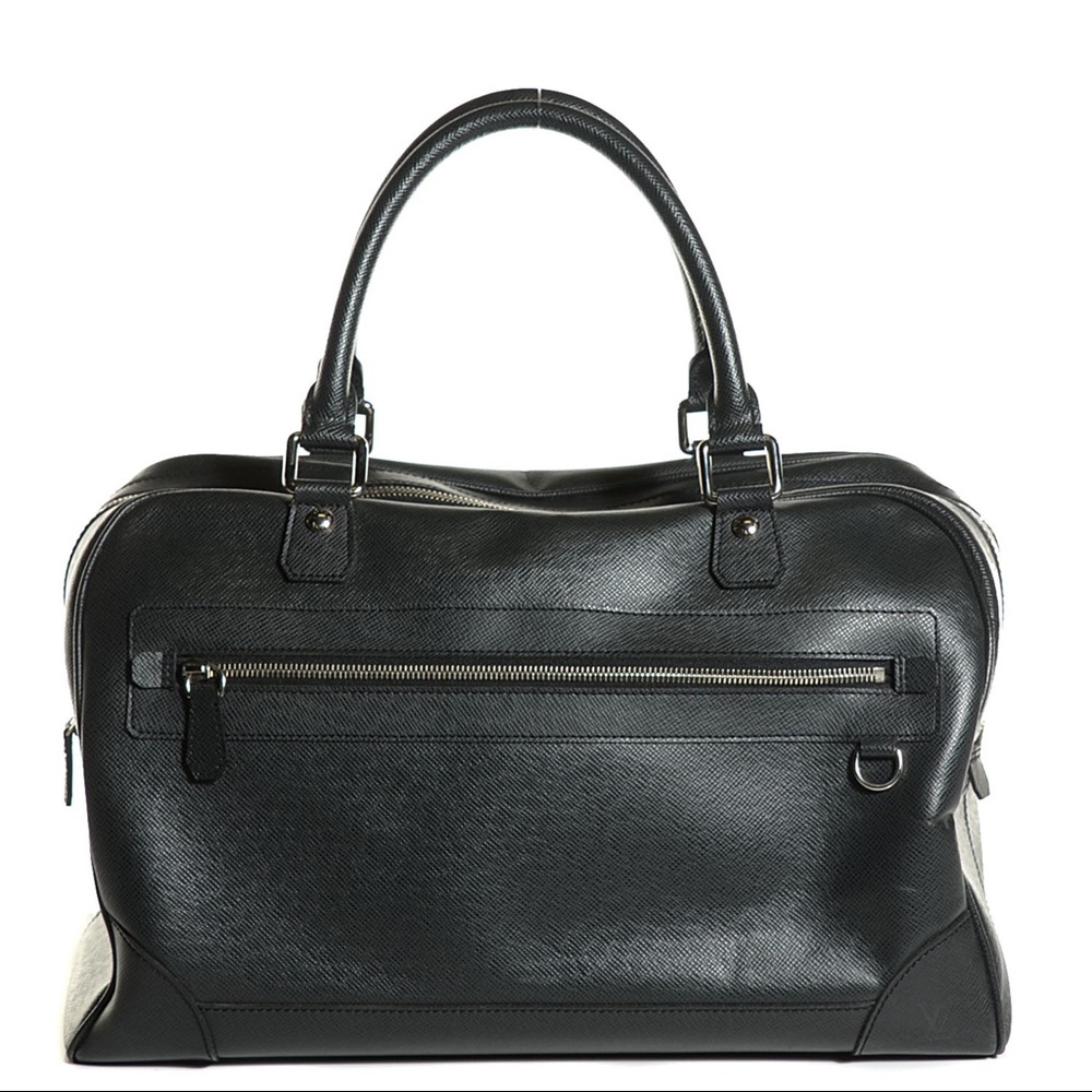 Louis Vuitton Taiga leather weekender
